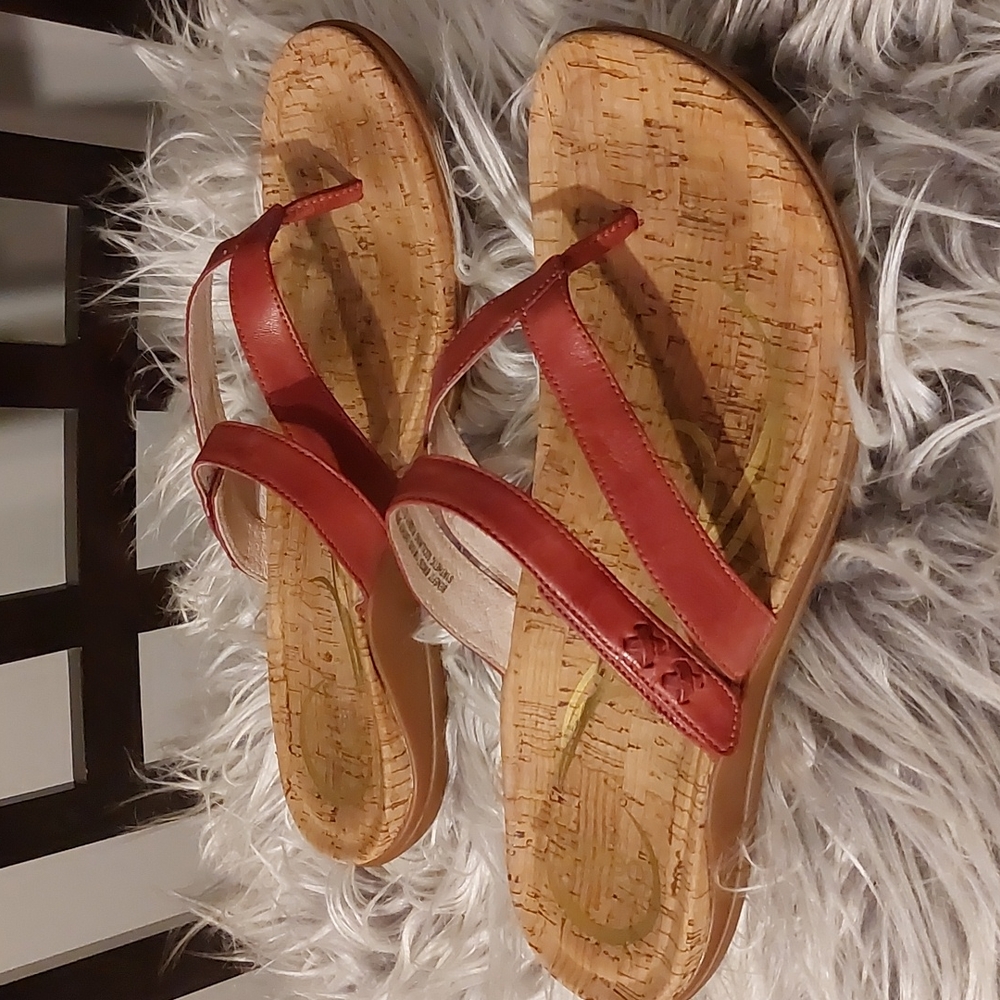 Abeo Women's Red Leather Cork-Style Thong Sandals